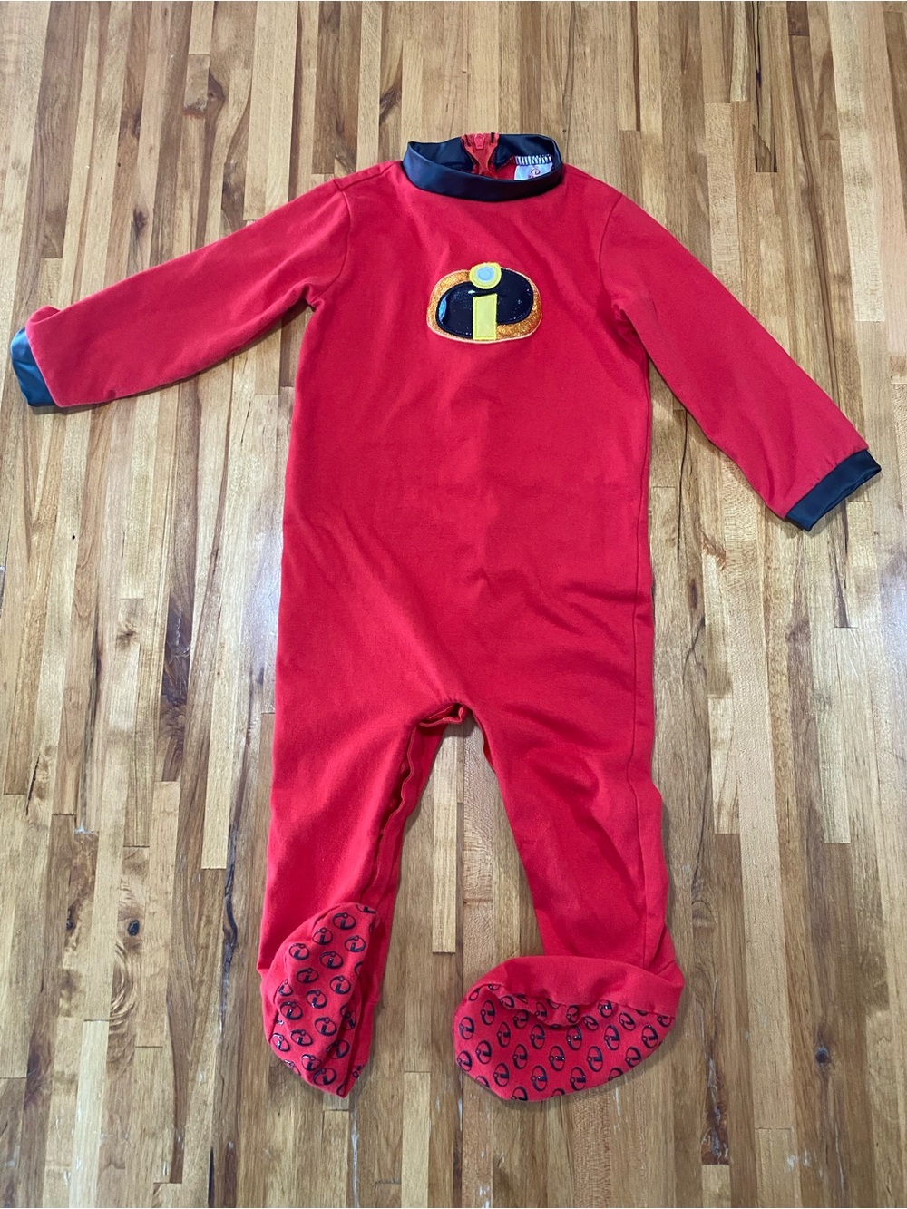 Disney Baby The Incredibles Red & Black Superhero Costume Pixar 12-18 months